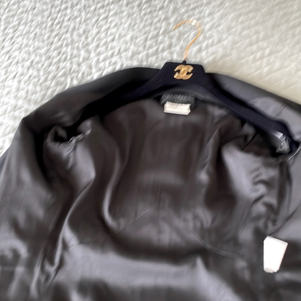 Chanel Vintage Authentic Classic Black Jacket - Picture 15 of 15